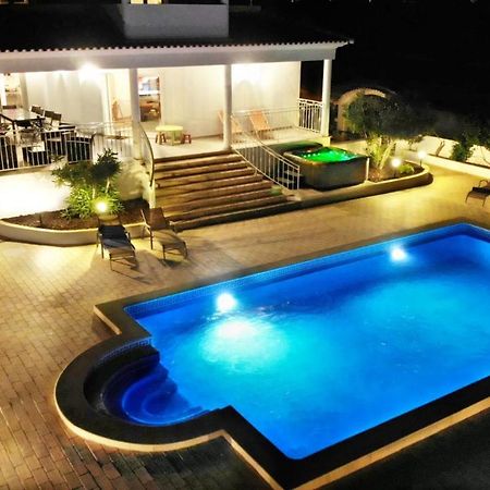 Sunset Villa By Laranjal Rentals Ольос де Агуа Екстериор снимка