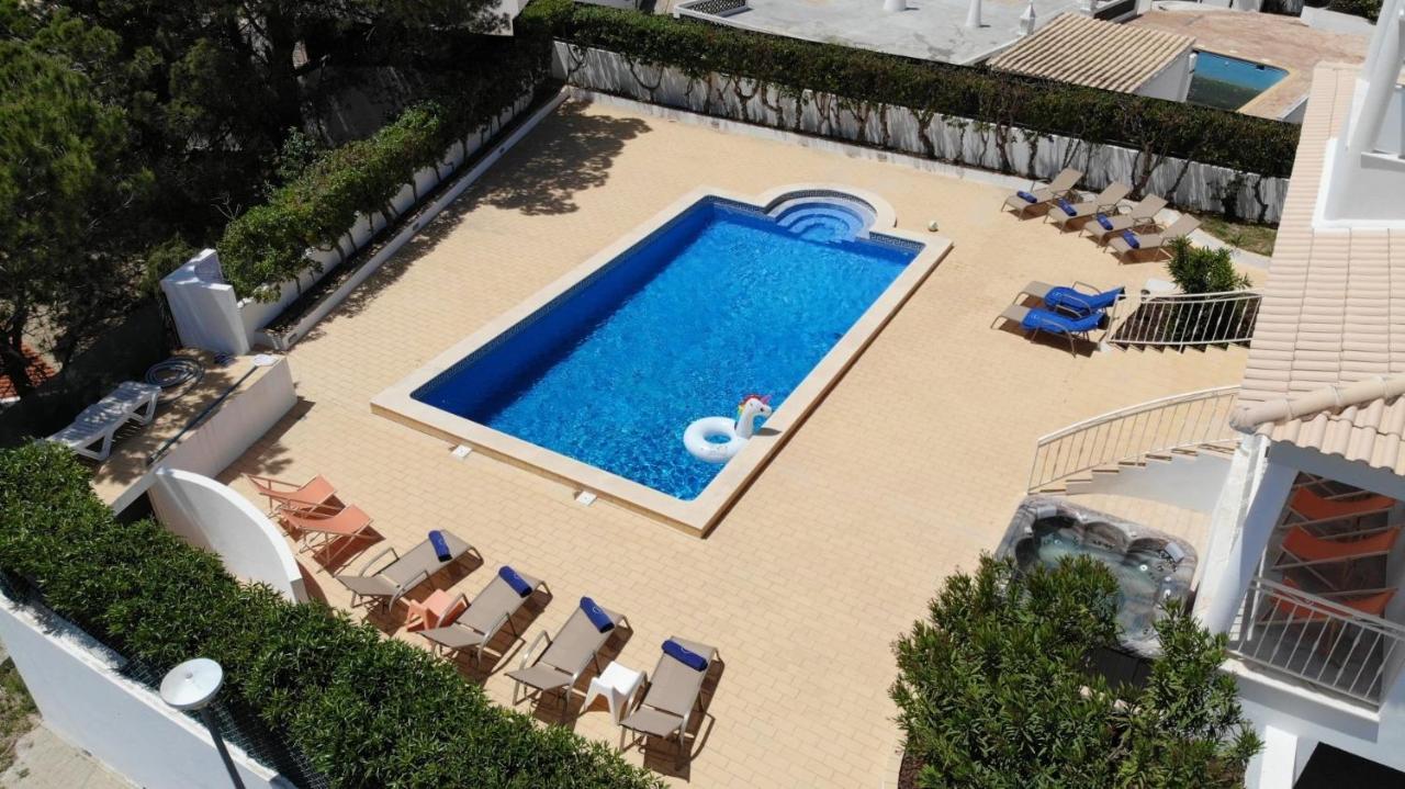 Sunset Villa By Laranjal Rentals Ольос де Агуа Екстериор снимка