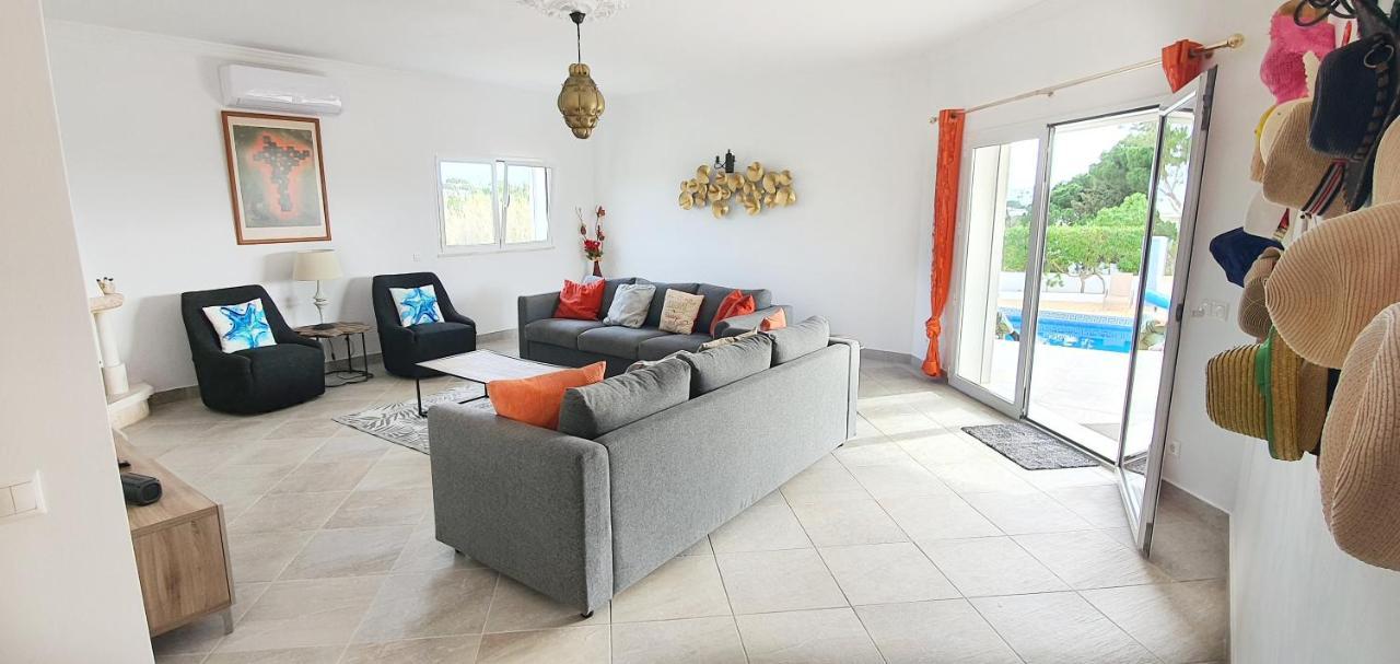Sunset Villa By Laranjal Rentals Ольос де Агуа Екстериор снимка